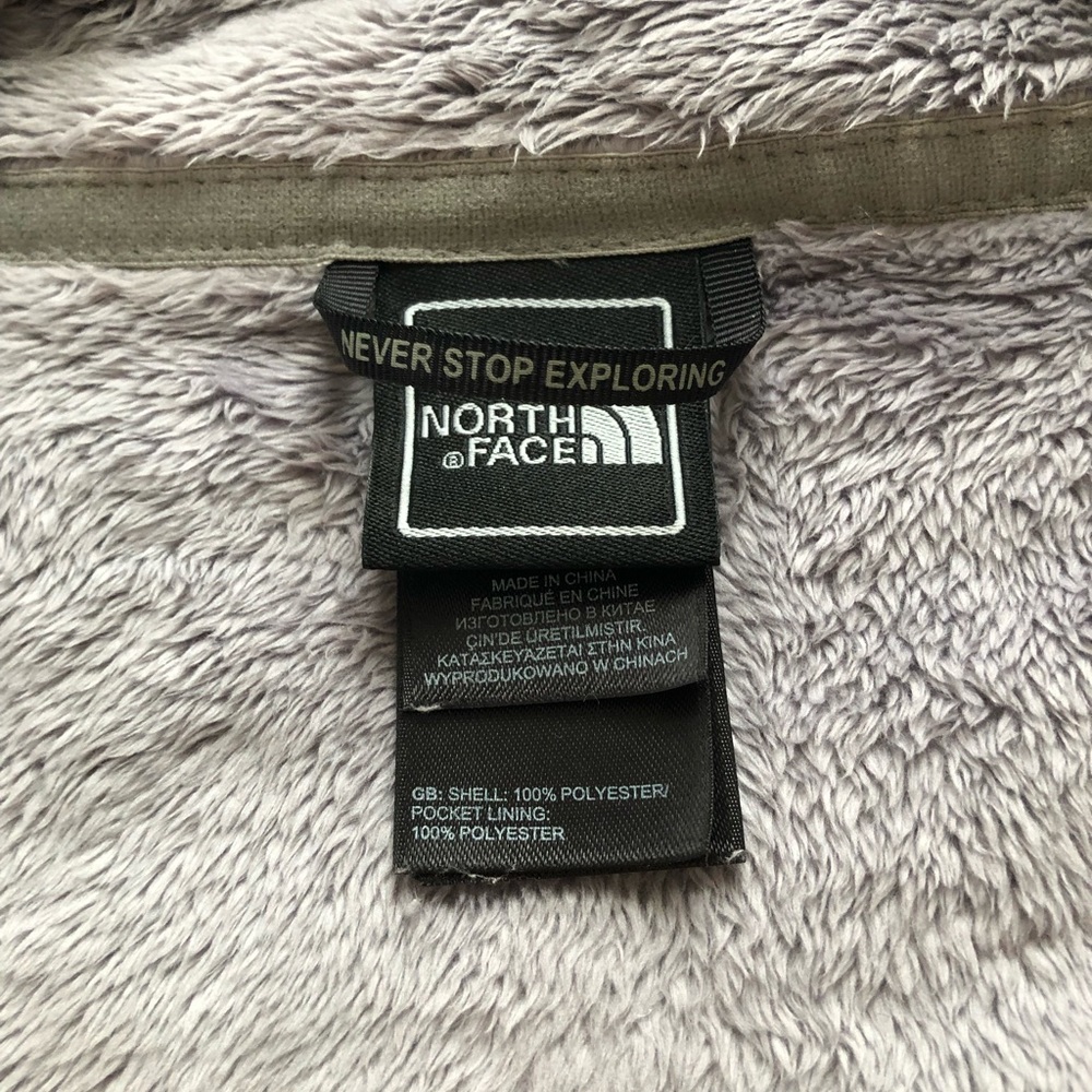 North Face zip up fuzzy jacket - Picture 3 of 6